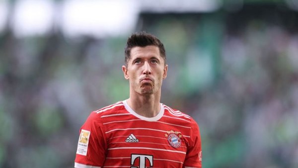 robert-lewandowski-dat-duoc-thoa-thuan-voi-barca