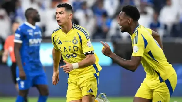 Ghi bàn không ngừng, Ronaldo bất ngờ vẽ đường trở lại Tây Ban Nha