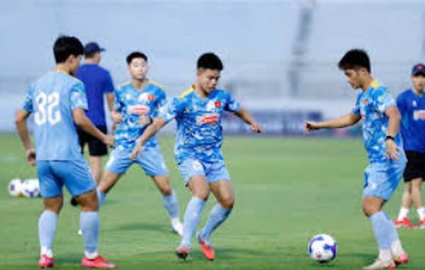 SEA Games 33 đảo chiều bóng đá nam