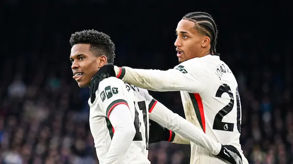 Chelsea bám sát Top 4 nhờ sự tỏa sáng của Estevao?