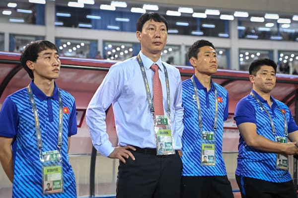 HLV Kim Sang Sik đang xây dựng kỷ nguyên mới cho bóng đá Việt Nam